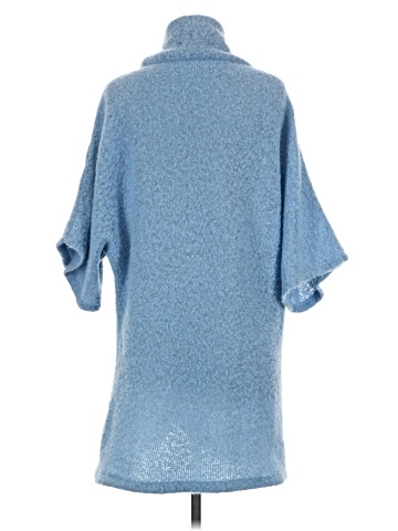 Coco + Carmen Poncho (view 2)