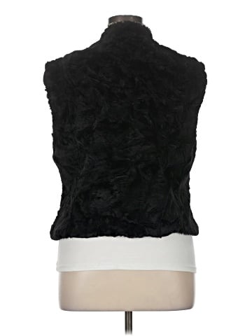 ColeBrook Faux Fur Vest (view 2)