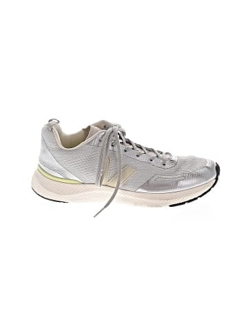 VEJA Sneakers (view 1)