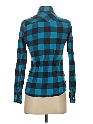 Delia's Long Sleeve Button-Down Shirt (view 2)