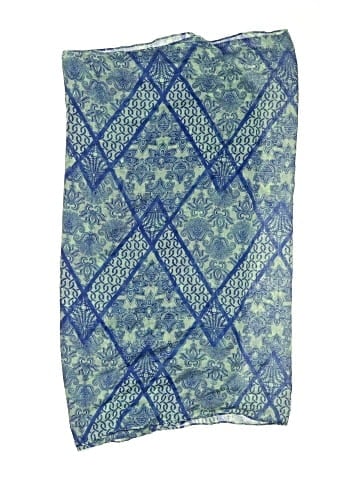 Win Win Scarf (view 2)