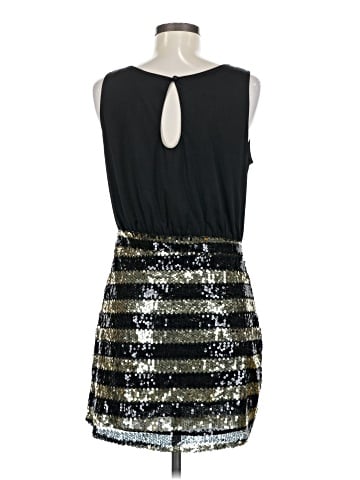 Paraella Cocktail Dress (view 2)