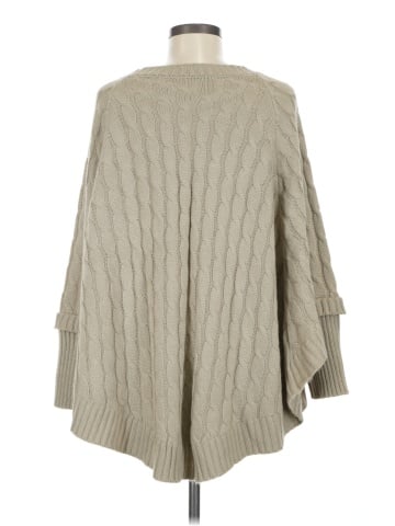 Pretty Persuasions Poncho (view 2)