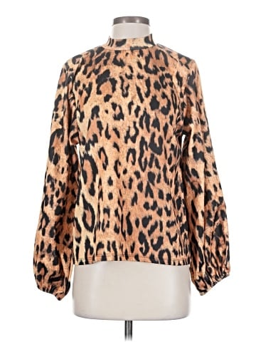 Trafaluc by Zara Long Sleeve T-Shirt (view 1)