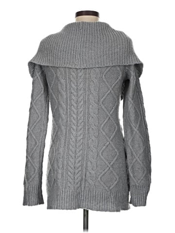 Romeo & Juliet Couture Pullover Sweater (view 2)
