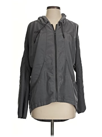 Bench Windbreaker (view 1)