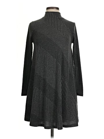 Tres Bien U.S.A. Casual Dress (view 1)