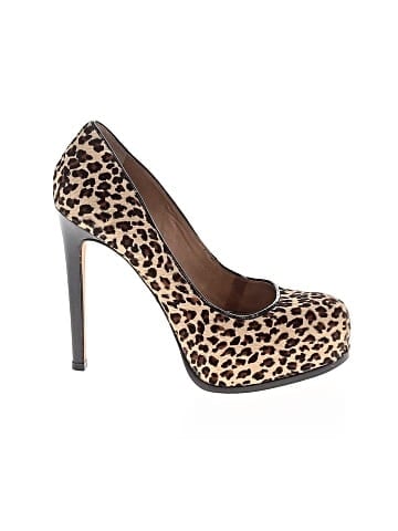 Pour La Victoire Heels (view 1)