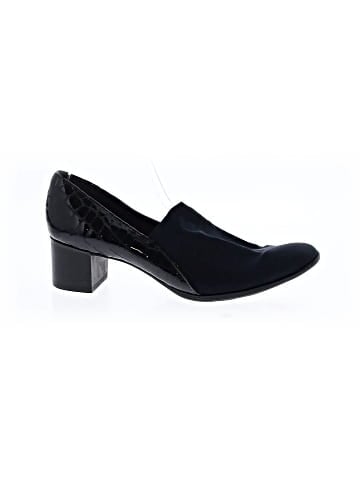 Munro American Heels (view 1)