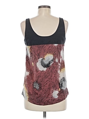Single Sleeveless Top (view 2)