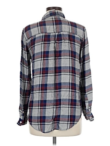 Forever 21 Long Sleeve Button-Down Shirt (view 2)