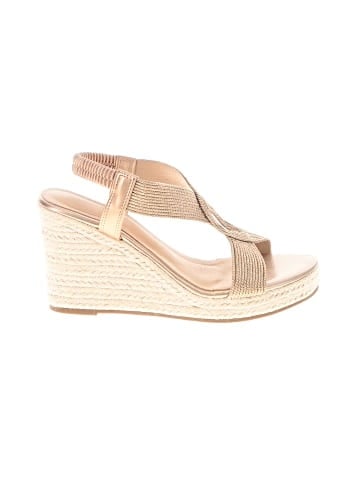 Unbranded Wedges (view 1)