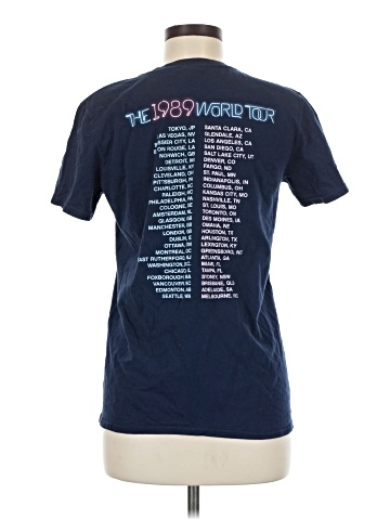 Gildan Short Sleeve T-Shirt (view 2)