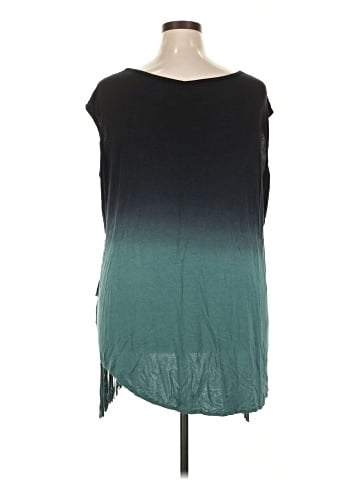 Love Scarlett Sleeveless T-Shirt (view 2)