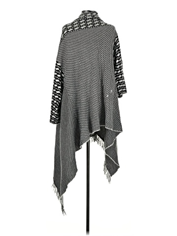 Romeo & Juliet Couture Poncho (view 2)