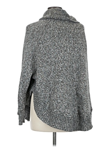 Leo & Nicole Turtleneck Sweater (view 2)
