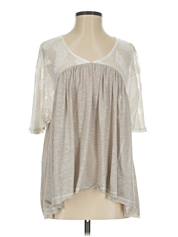 Mystree 3/4 Sleeve Blouse (view 1)