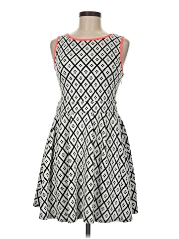 Xhilaration Cocktail Dress (view 1)