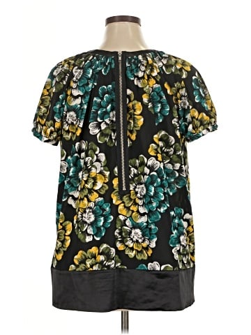 Daisy Fuentes Short Sleeve Blouse (view 2)