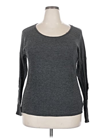 Free Kisses Pullover Sweater (view 1)