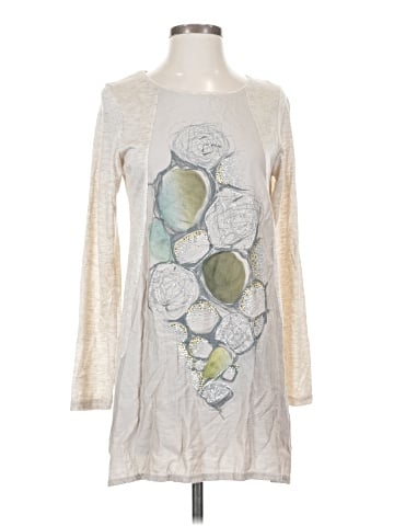 Zoe+Liv Long Sleeve T-Shirt (view 1)