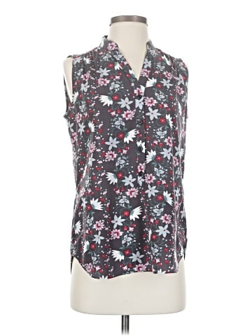 CAbi Sleeveless Button-Down Shirt (view 1)