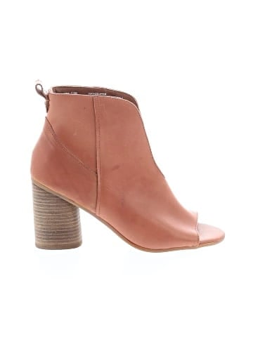 LUCCA Heels (view 1)