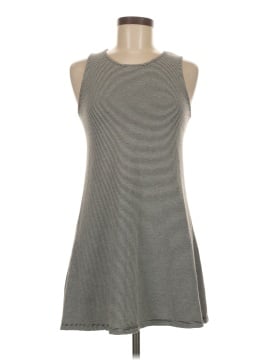 green emerald velvet dress Cupcakes and Cashmere Women's Ladonna Washed Demin Dress, Chambray, 10 at  Amazon Women's Clothing store main image 1
