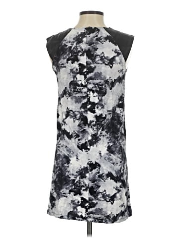 Red Saks Fifth Avenue Casual Dress (view 2)