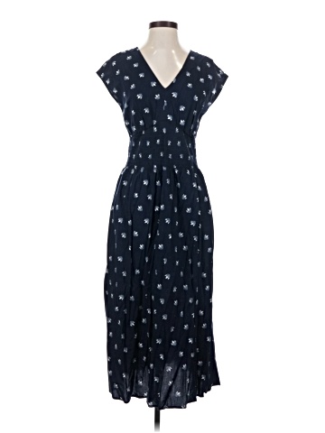 Old Navy Casual Dress (view 1)