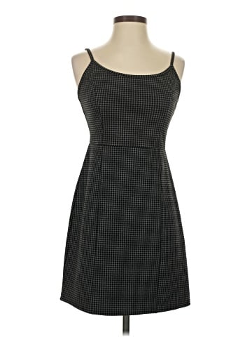 Urban Outfitters Casual Dress (view 1)