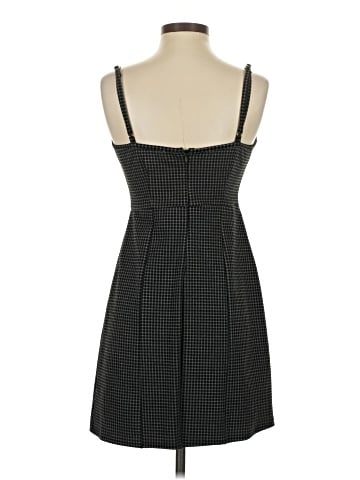 Urban Outfitters Casual Dress (view 2)