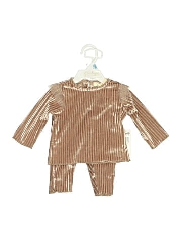 Jessica Simpson Long Sleeve Outfit (view 1)