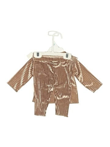 Jessica Simpson Long Sleeve Outfit (view 2)