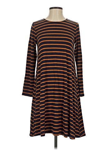 Old Navy Casual Dress (view 1)