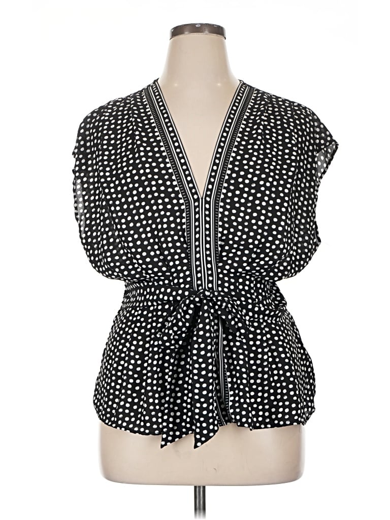 Pre-owned Max Studio Kimono In Black