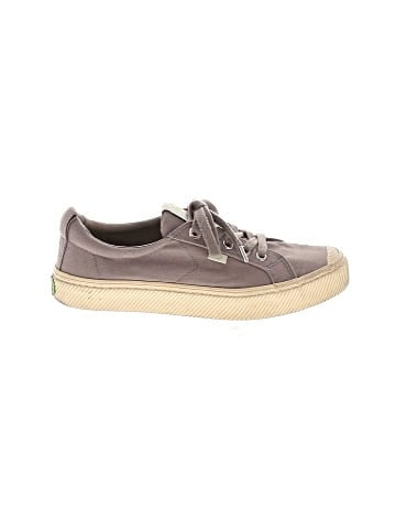 Cariuma Sneakers (view 1)