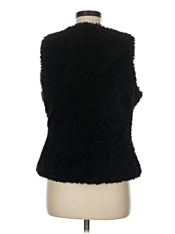 Yest Faux Fur Vest (view 2)