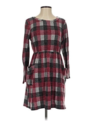 Betsey's Boutique Shop Casual Dress (view 1)