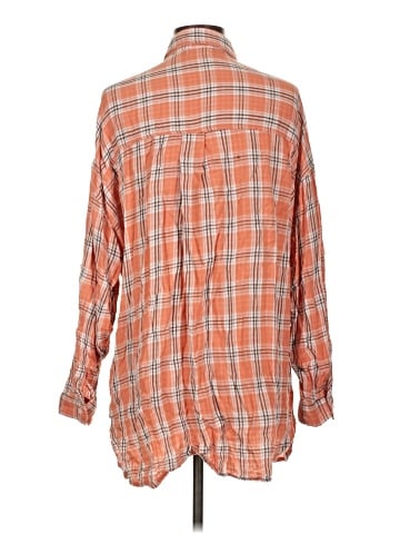 Max Studio 3/4 Sleeve Button-Down Shirt (view 2)