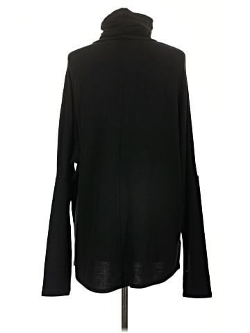 Madison & Berkeley Long Sleeve Top (view 2)