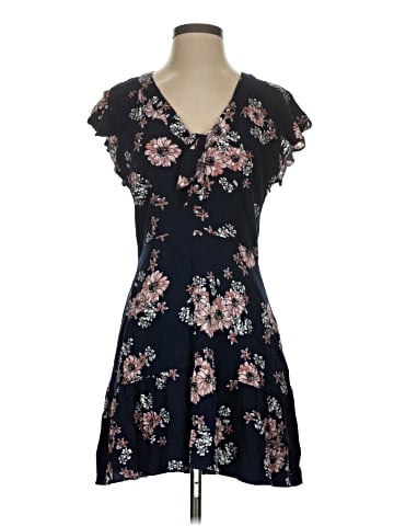 Cupcakes & Cashmere Casual Dress (view 1)