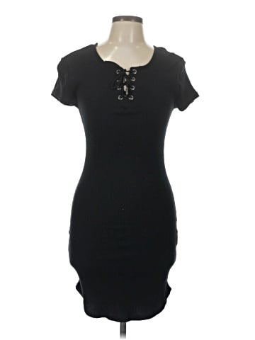 No Boundaries Casual Dress (view 1)