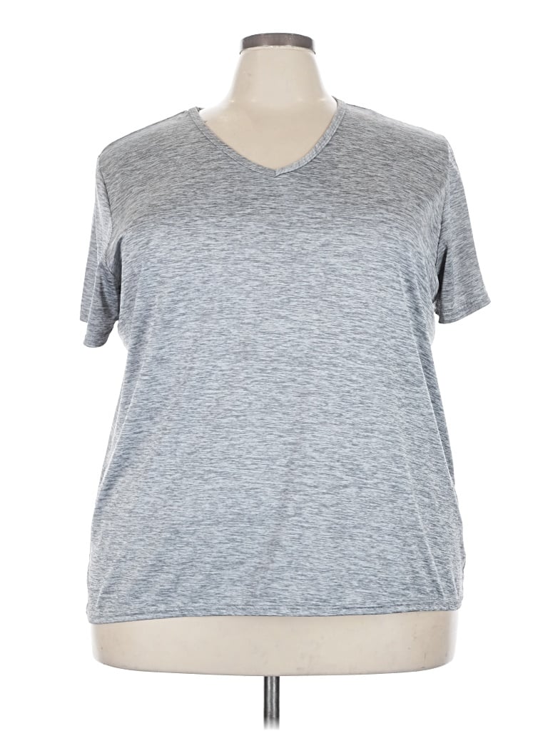 Pre-owned Real Essentials Active T-shirt In Gray