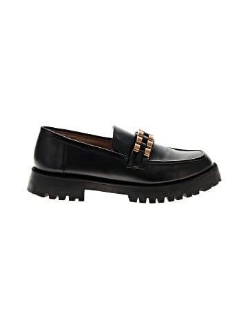 Zara Flats (view 1)