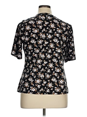 D&Co. Short Sleeve T-Shirt (view 2)