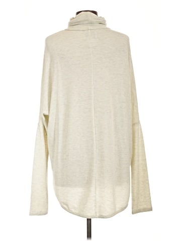 Madison & Berkeley Long Sleeve Top (view 2)