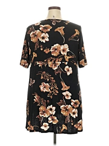 Lila Rose Short Sleeve T-Shirt (view 2)