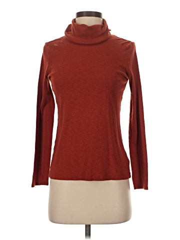 Lucy & Laurel Long Sleeve Top (view 1)