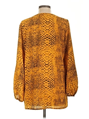 Belongsci 3/4 Sleeve Blouse (view 2)